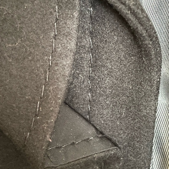 BCBG Max Azria Wool/ Poly/ Cashmere Ruffle Jacket w Button Detail; Size M/L - Picture 9 of 16